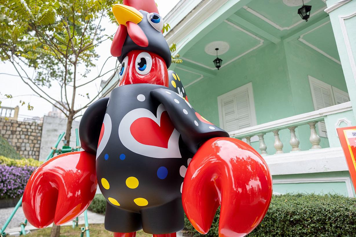 Mr. Lobster Philip Colbert's Footprint in Macao - Macao Government