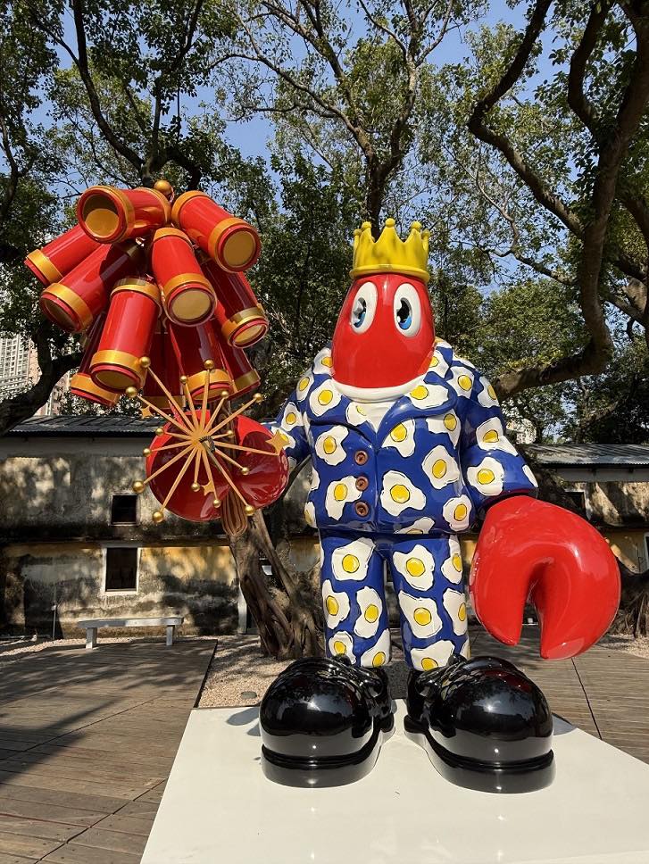 Mr. Lobster Philip Colbert's Footprint in Macao - Macao Government
